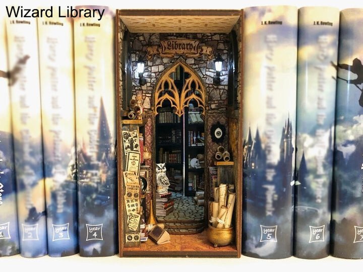 Wizard Library Bookshelf Insert，Nostalgic medieval bookshelf insert