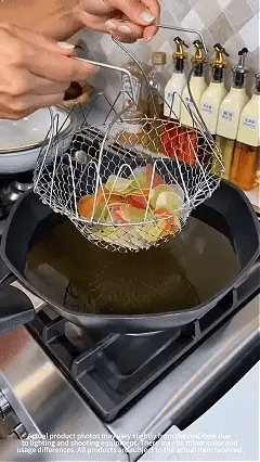 Foldable cooking basket lifting and draining food in dynamic motion