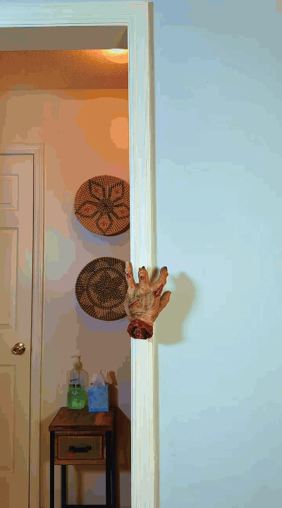 Animated Crawling Severed Hand
