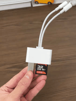 SD Card Reader in action