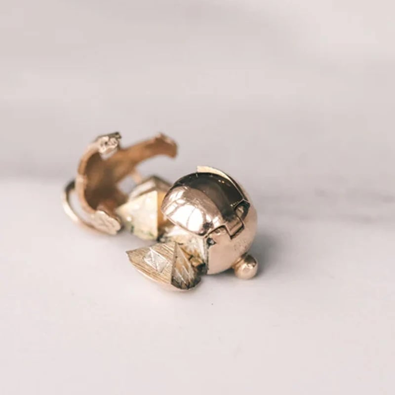 Mini Masonic sphere close-up