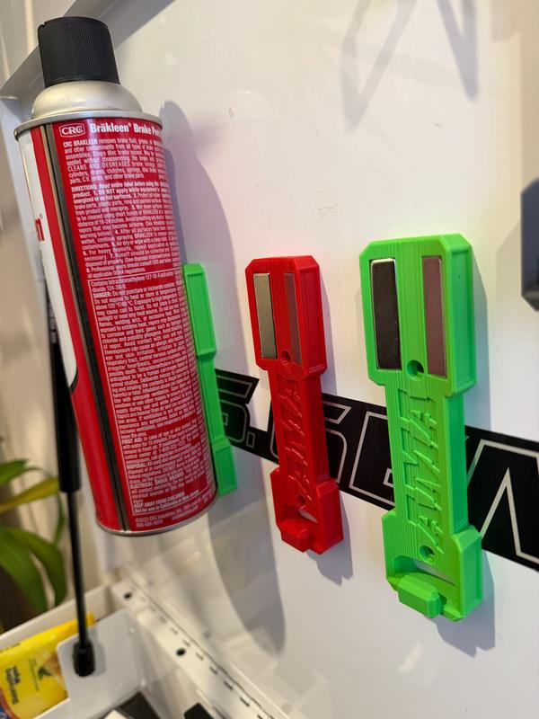 🔥NEW HOT SELLING🛠️2-Pcs Magnetic Aerosol Can Holder V2